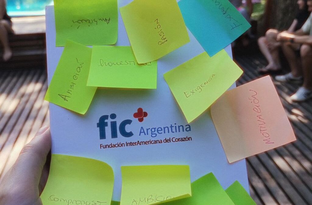 Repudiamos la decisión de que Argentina se retire de la Organización Mundial de la Salud